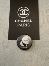 rare CHANEL PARIS  Karl LAGERFELD badge Broche PINS/CHANEL POCHETTE VINTAGE