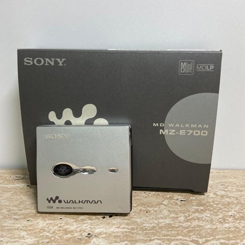 Sony e700 walkman - sony,
