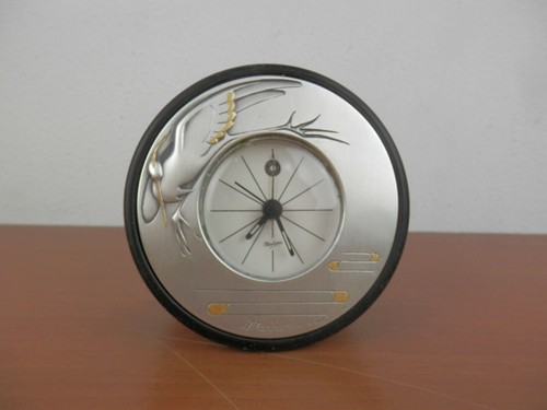 Vecchia sveglia orologio - vecchia,