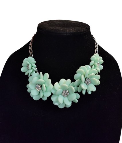 Collana donna fiori verde