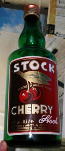 Bottiglia stock cherry - cherry,