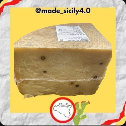 Pecorino stagionato con pepe - pecorino,