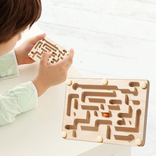 Gioco tavolo labirinto - da,