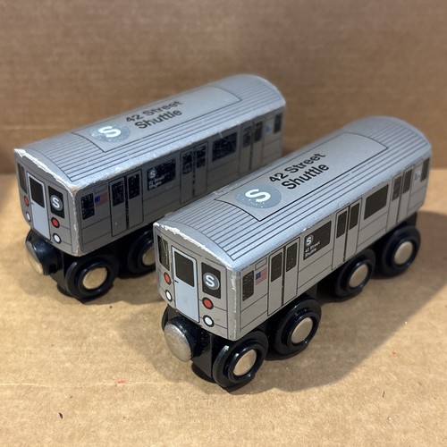 Nyc munipals train street - train,