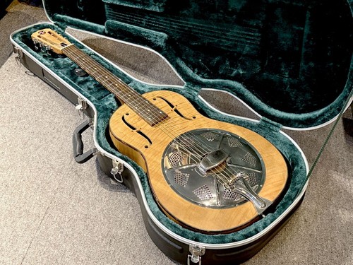 Top republic guitars parlor - guitars,