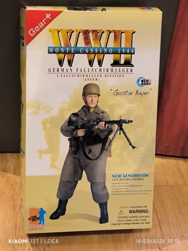 Action figure dragon - figure,