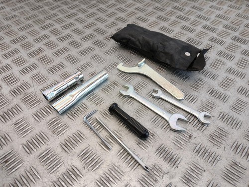 Kit attrezzi suzuki gsx 250r - kit,