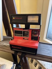 Polaroid 600 SuperColor Red Instant Film Camera. Per collezionisti