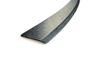 Paraurti in plastica nero per