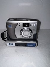 Fotocamera digitale Hp Photosmart 735 con borsa per fotocamera, dock C8886A non testata