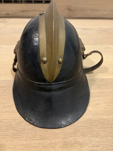 Vecchio elmetto pompiere - , pelle