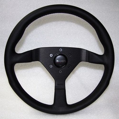 Volante sportivo pelle momo - in,