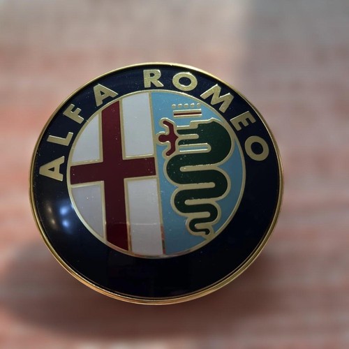 Alfa romeo emblem gold - romeo,