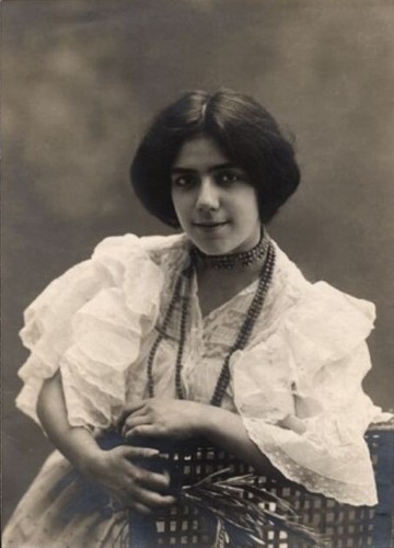 Italian soprano isabella - italian,