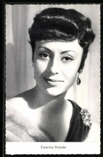 Cartolina Musicista Caterina Valente al Casino de Paris 