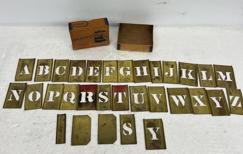 Vintage reese lockedge - reese's, 1"