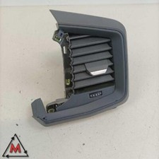 Aeratore rh 82B820902 per AUDI A1 MK2 GB 25 TFSI 2018 usato (85343)