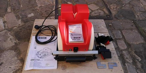 Dick 110 240 volt - sm,