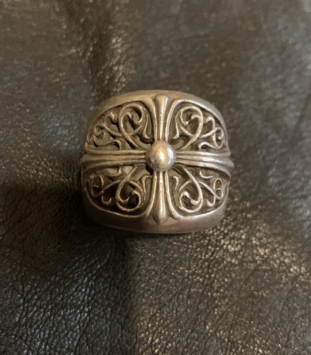 Anello ovale classico cuori