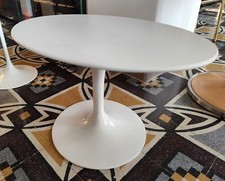 TAVOLINO OVALE KNOLL - COLLEZIONE SAARINEN