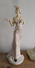 Figurina royal doulton - royal,