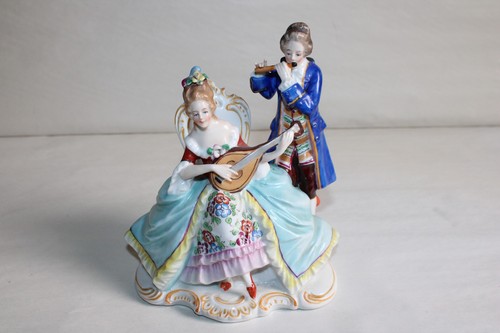 Groupe porcelaine - groupe, en