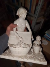 Statuina Vintage In Porcellana