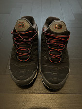 BELLISSIME SCARPE NIKE AIR MAX PLUS TN TUNED 1 NERO E ROSSE TRIPLE BLACK