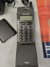 ERICSSON T18 con accessori non funzionante (forse solo la batteria)