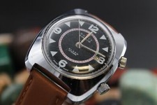 Orologio elegante uomo vintage