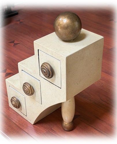 Cassettiera portagioie stile