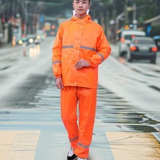 Pantaloni antipioggia