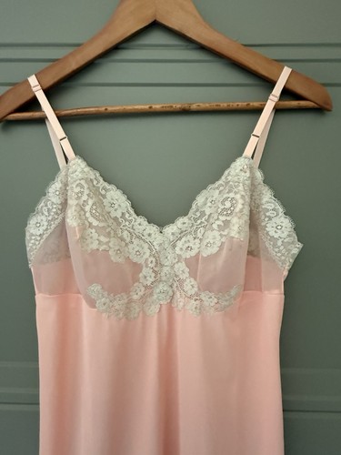 Vintage van raalte lace nylon - vintage,