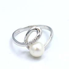 Anello con perla e diamanti in oro bianco massiccio 18K vintage Italia