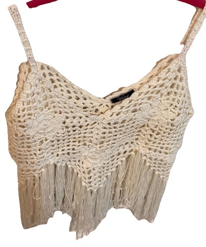 Crop top con frange