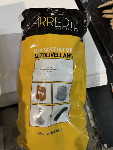 Distanziatori livellanti - distanziatori,