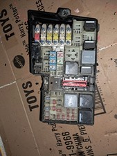 8M5T-14K733-KCA SCATOLA CENTRALINA FUSIBILI FORD FOCUS SW (2005-2011) 1.6 Diesel