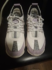 Versace Sneakers Reazione a