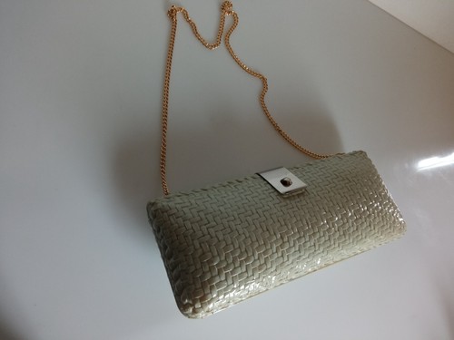 Pochette plastica finta - in,