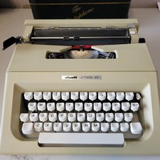 Vintage Olivetti Lettera 25