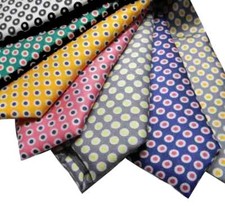 Nuova Cravatta uomo a pallini