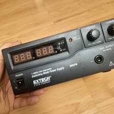 Alimentatore Da Banco EXTECH