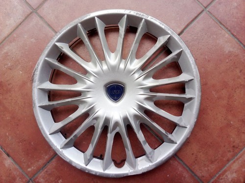 Borchia copricerchio lancia - borchia,