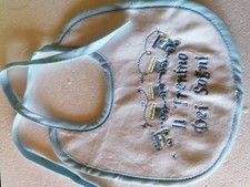 Bavaglino Neonato In Spugna Di Cotone Con Ricamo E Bordatura In celeste