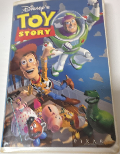 Walt disney home video - walt,