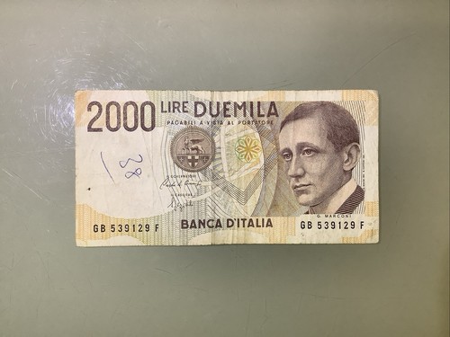 Italy 2000 lire - italy, 1990