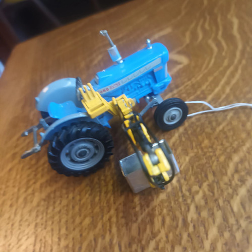 Corgi toys trattore ford - 74,