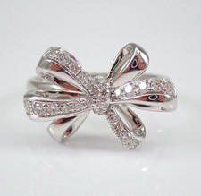 Anello cravatta fiocco