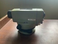 Livello digitale LEICA WILD HEERBRUGG NAK 1