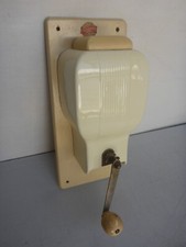 Rest Di Vecchio Macinino per